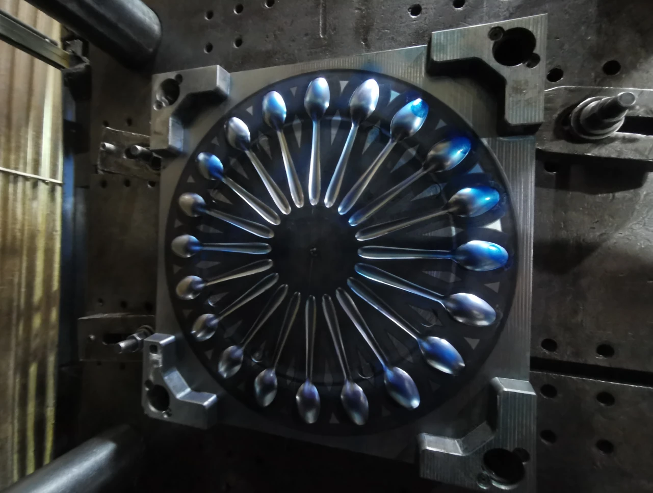 spoon mould