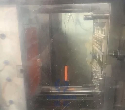 plastic-clothespins-machine