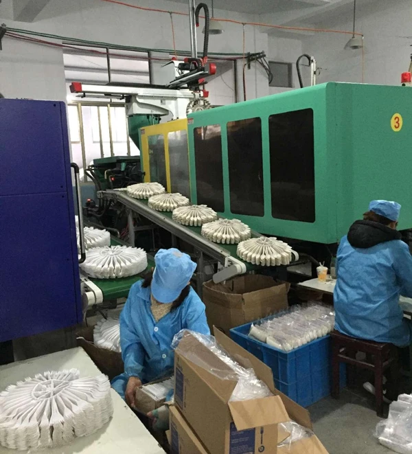 Haichen-knife,fork-and-spoon-machine-are-working