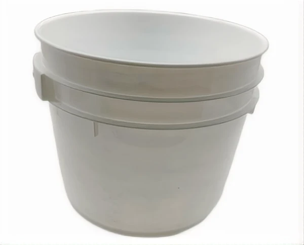 PP bucket