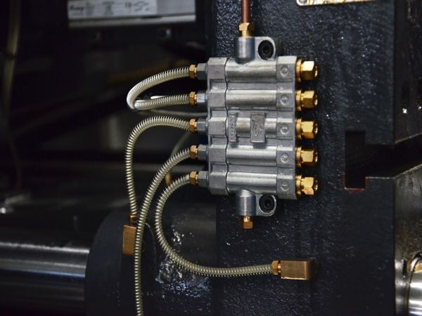 Excellent clamping unit