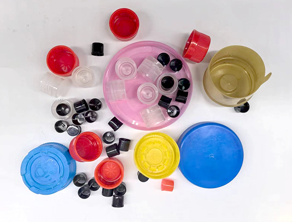 Cap injection molding
